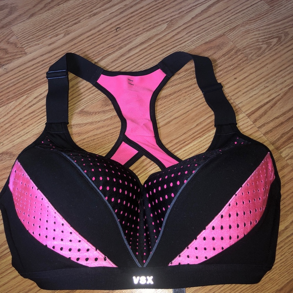 Victoria’s Secret VSX Sports Bra